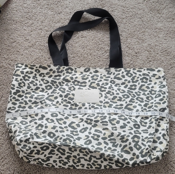 ALOHA Collection Handbags - Aloha Collection Reversible Bag